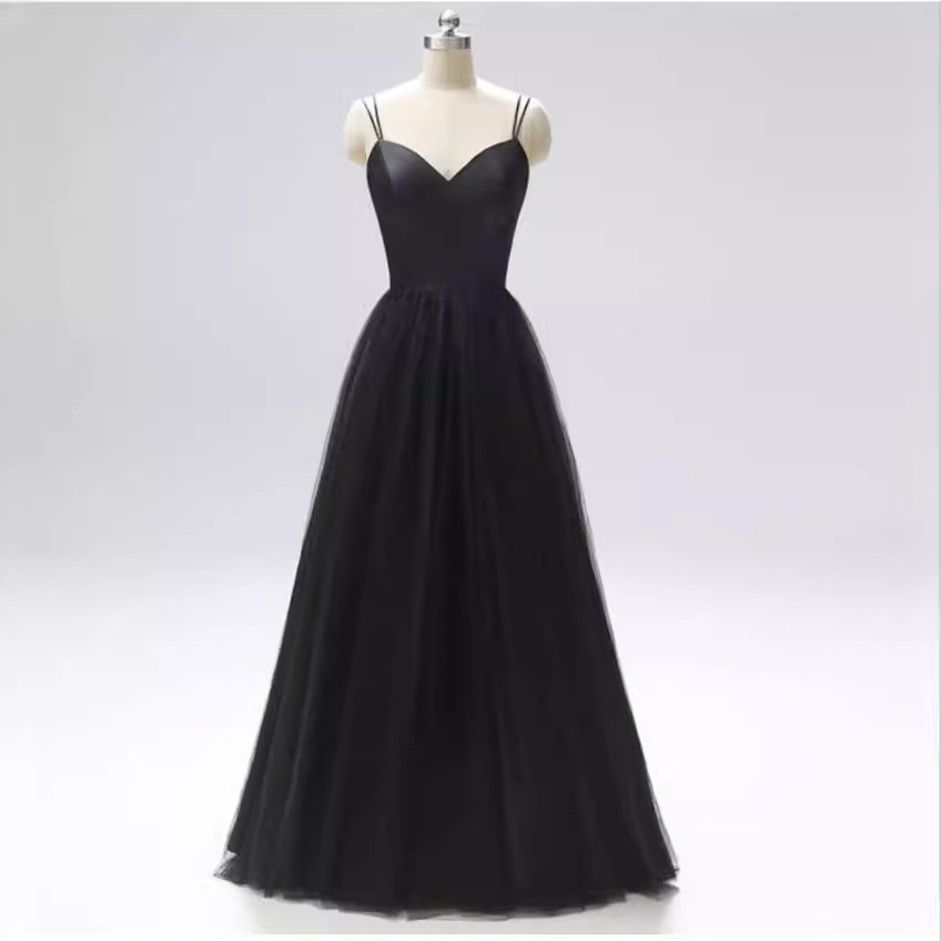 パーティードレス 白 黒 ノースリーブ シンプル 優雅 韓国風 パーティー 誕生日 成人式 前撮り お呼ばれ AK810