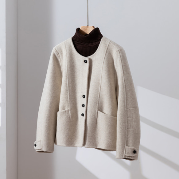 軽やかで温かなショートコート ウール混ダブルフェイスショートコート