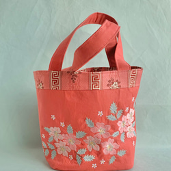 飛ぶ鳥刺繍バッグ(黄) トートバッグ AZmama 通販 3595421｜Creema