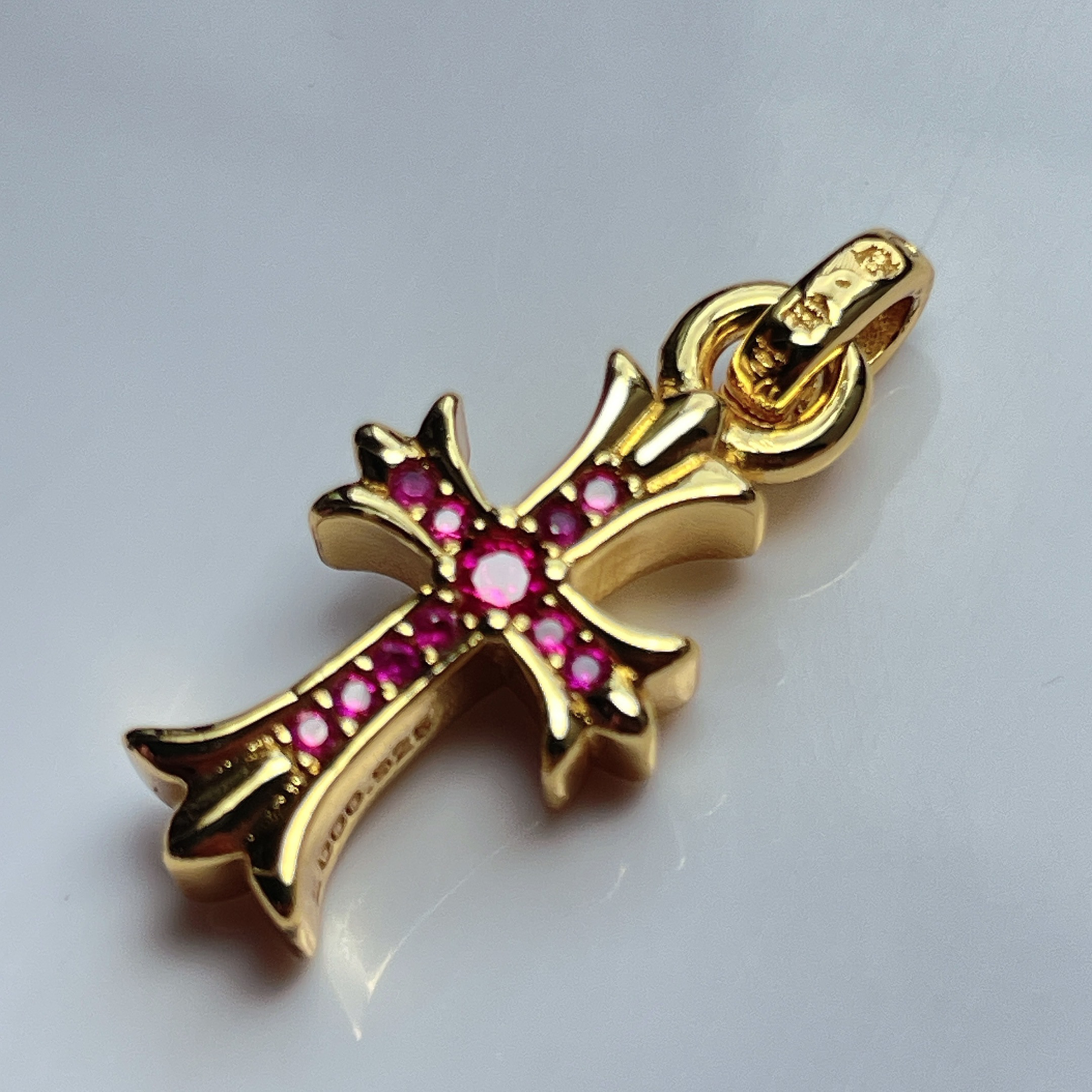 【ペンダント】 ベビーファット ２２ｋ加工 赤ピンク パヴェ silver９２５ 刻印入り