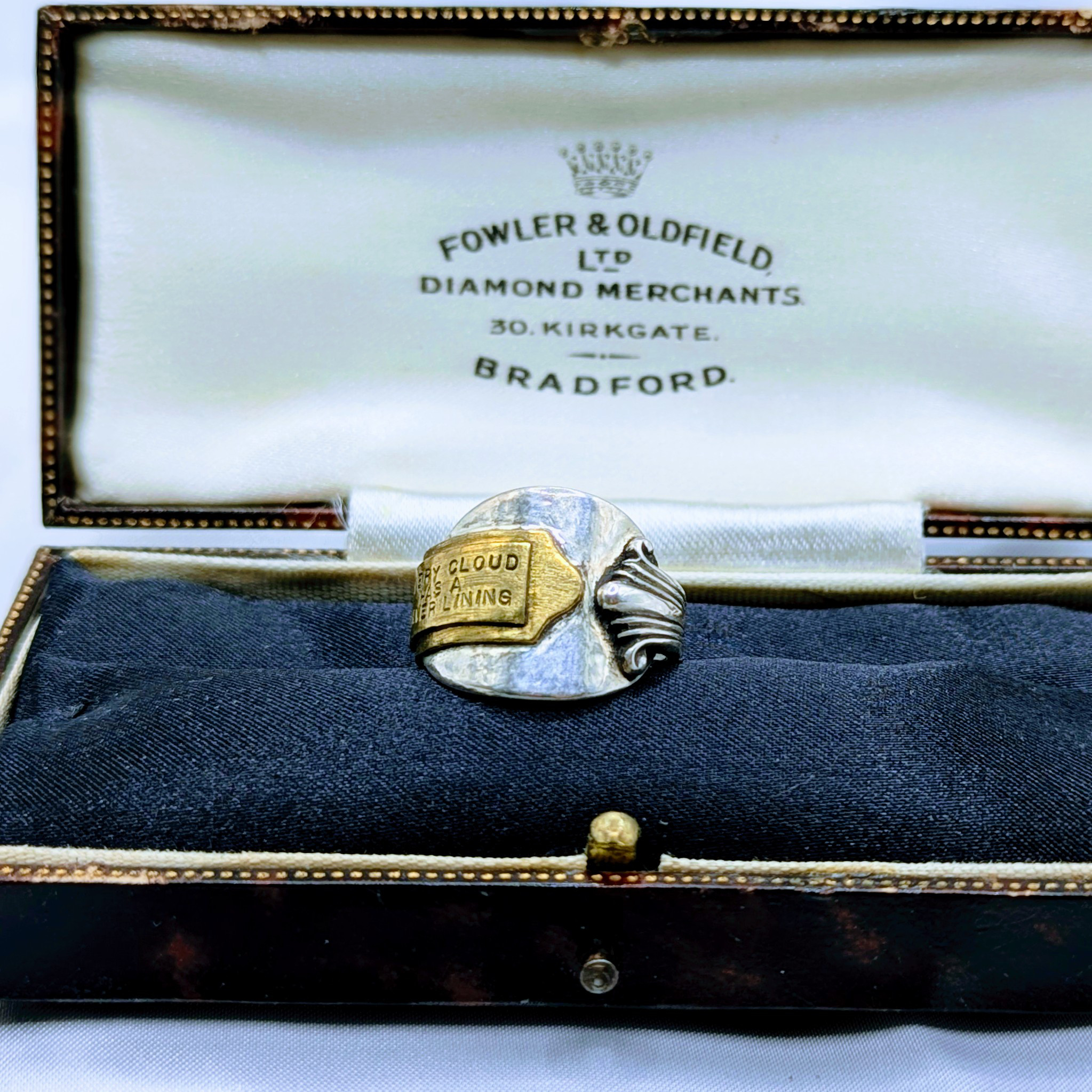 アンティークアルバニースプーンの真鍮プレートリング