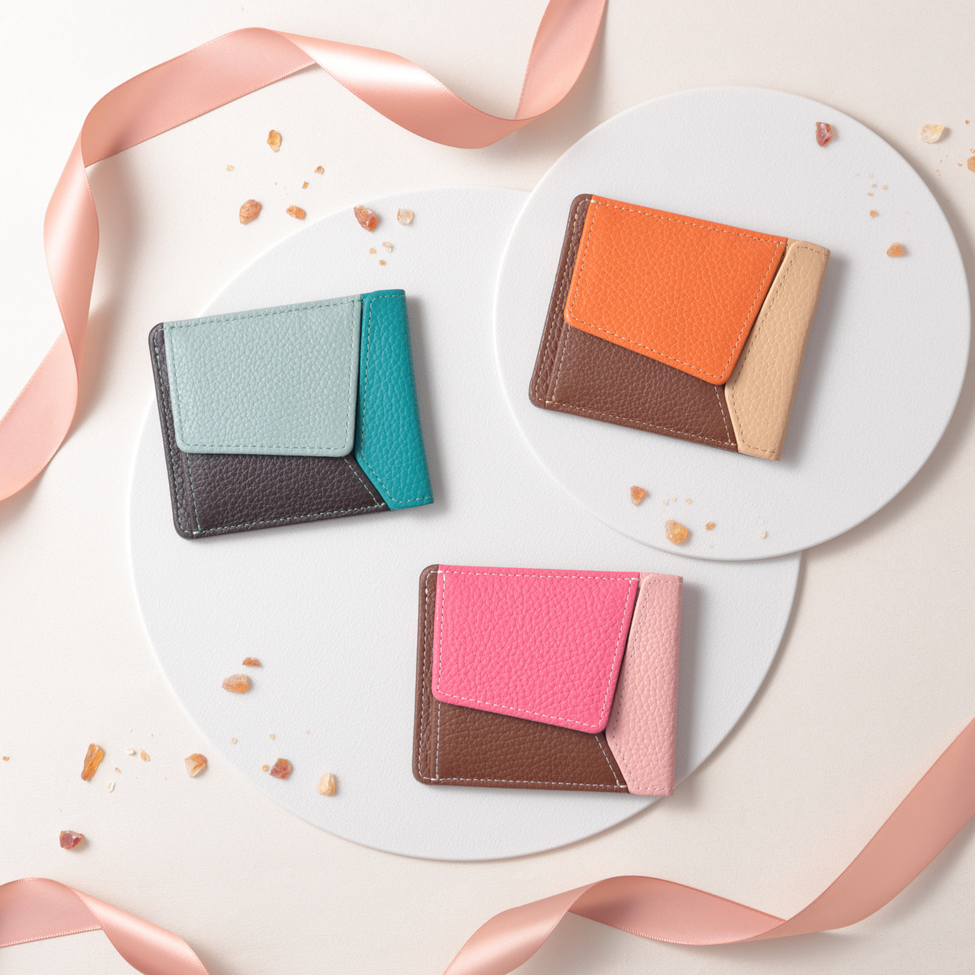 薄型ミニ財布 ”Pikku”【チョコレートカラー】