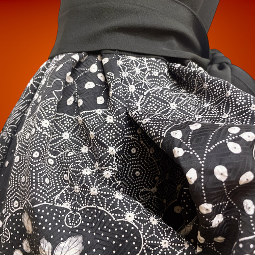 素材で魅せる 正絹 フレアーワンピース 高級感 着物ワンピース L～2L