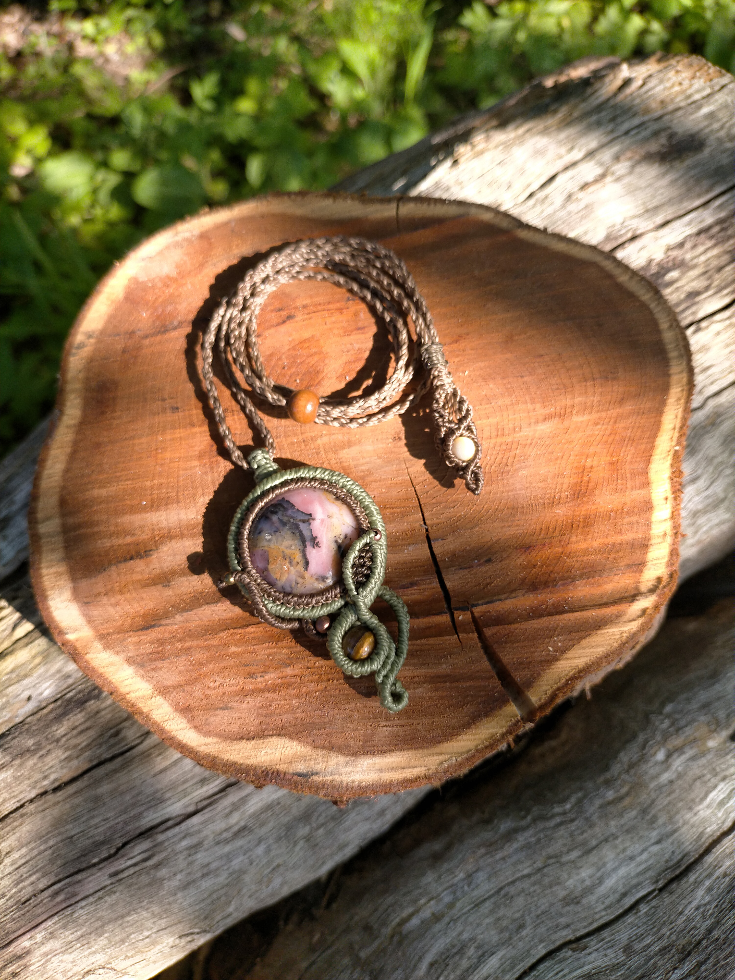 ピンクオパールネックレス