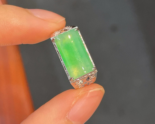 翡翠」K18 天然ヒスイ 天然ダイヤモンド 上品 忍耐 5月誕生石 本翡翠 A