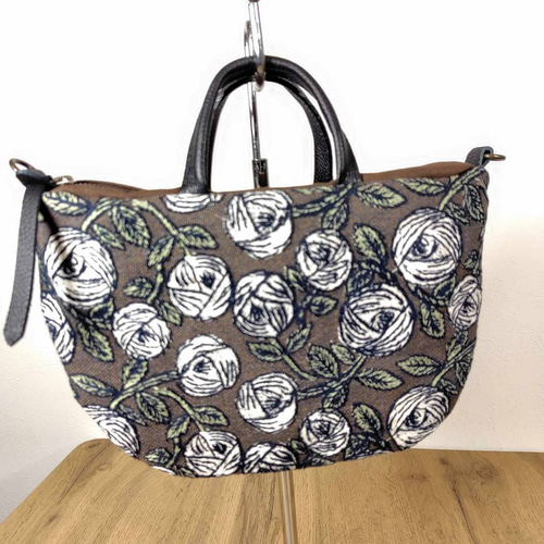 ミナペルホネン/rosyロージィーブラウン/ドミニラウンドショルダー