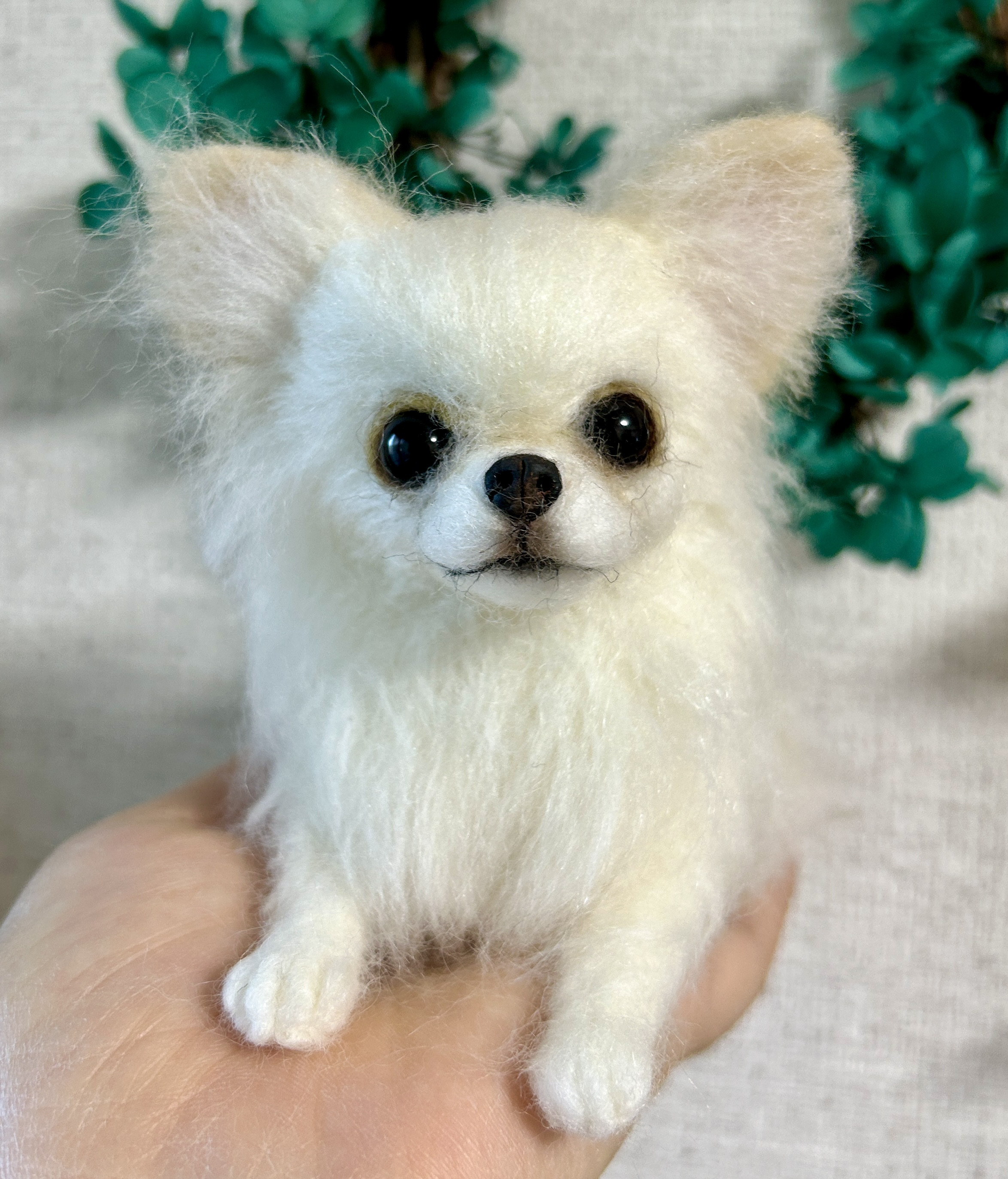 羊毛犬 羊毛フェルト ぱっちりお目目のチワワちゃん 羊毛フェルト