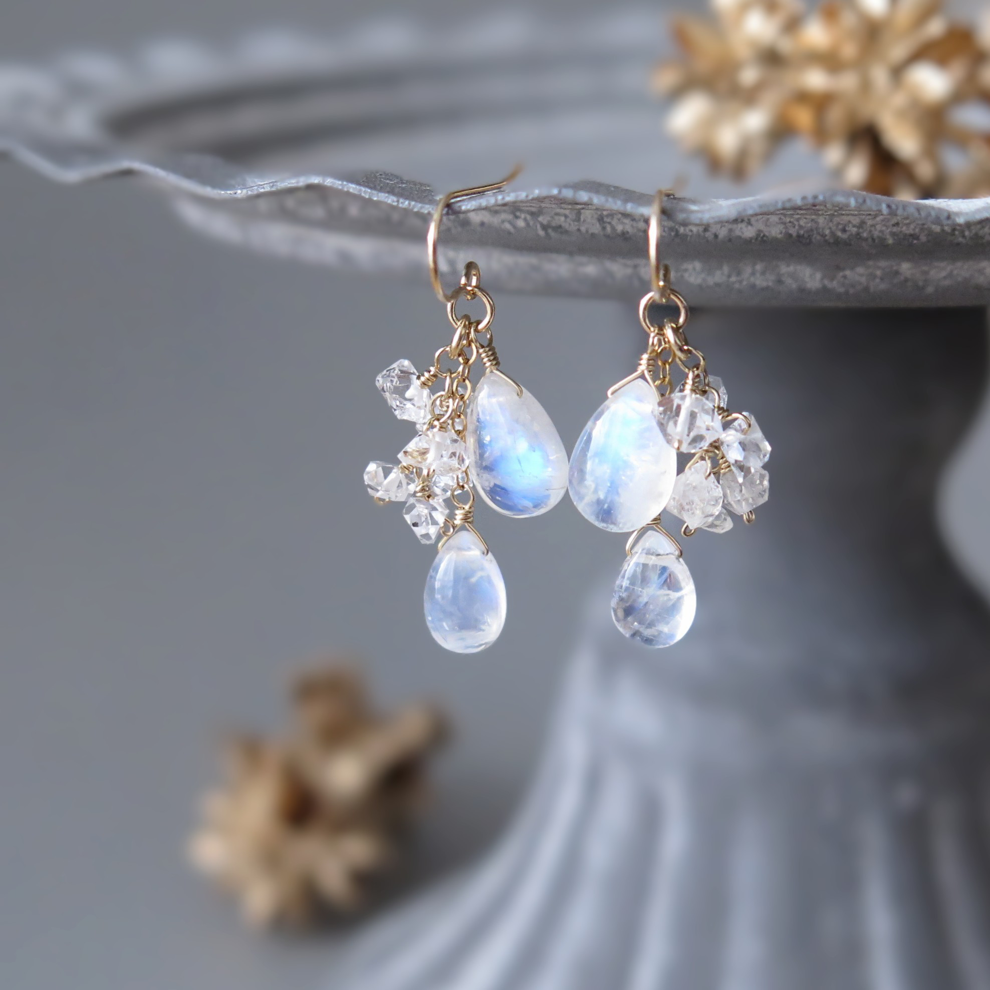 氷晶の煌めき＊ホワイトラブラドライト×ハーキマークォーツピアス(イヤリング)ver.2