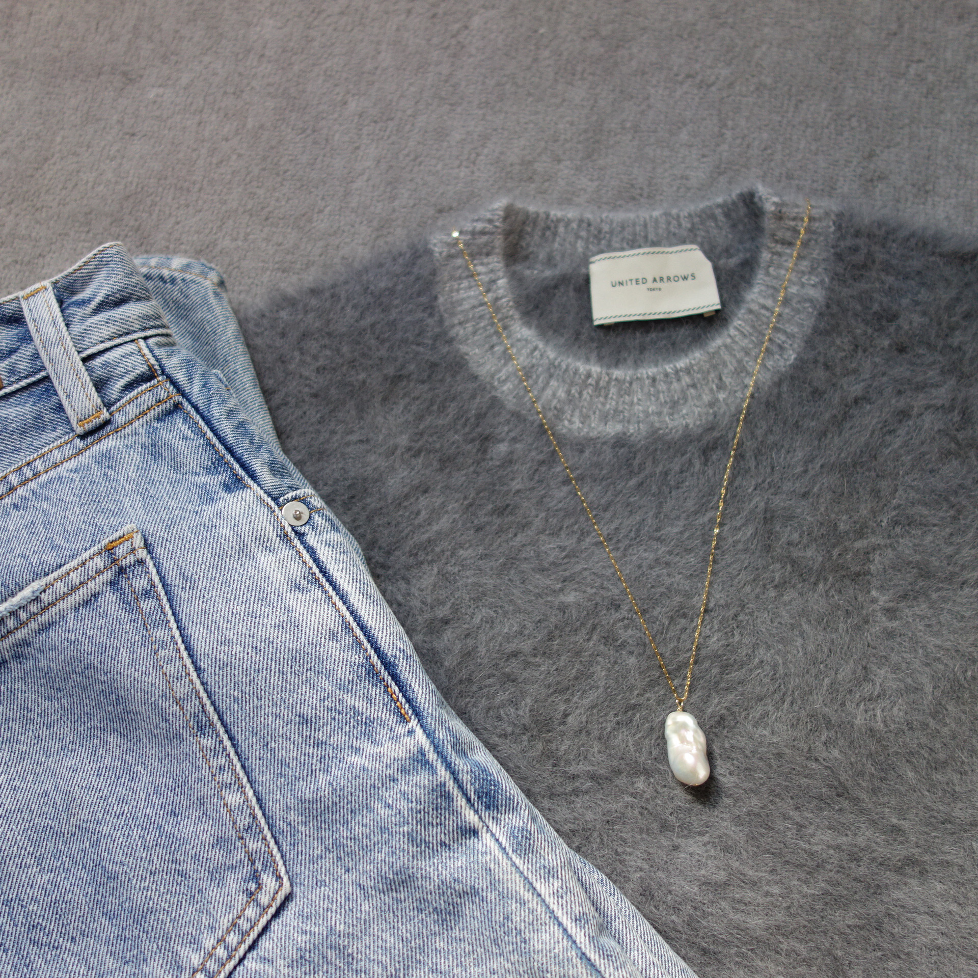 オイスターバロックパール　ペンダントネックレス