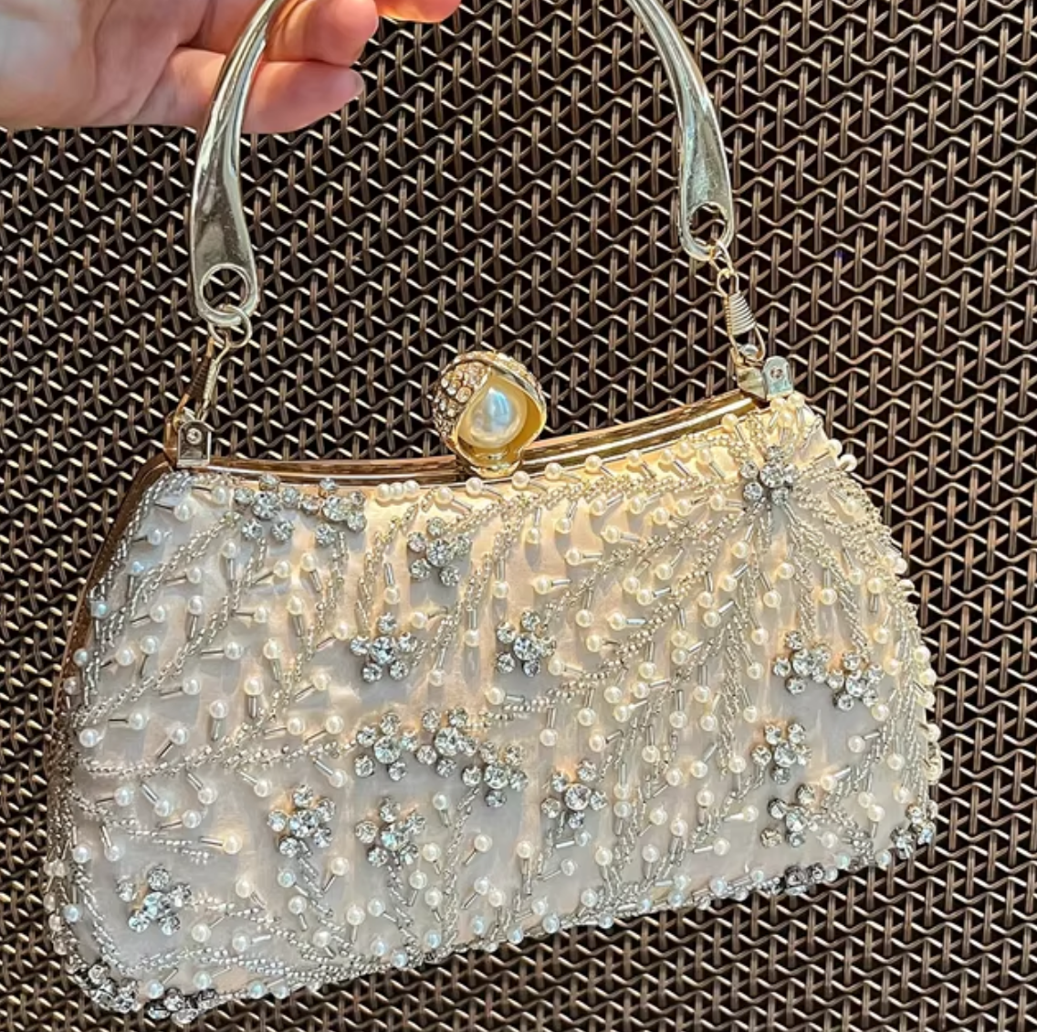 ♡クラッチバッグ　可愛いパーティーバッグ9～14日届け送料込み