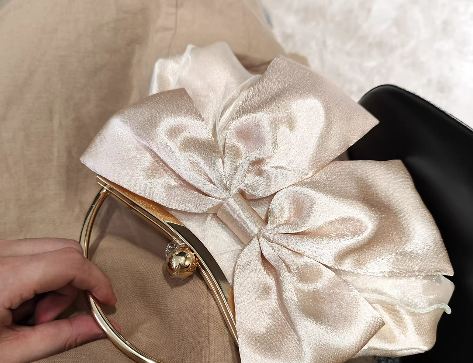 ♡クラッチバッグ　可愛いパーティーバッグ9～14日届け送料込み