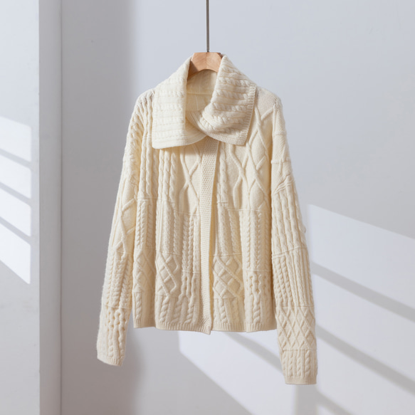 レトロなラップオーバーカーディガン ケーブル編みカーディガン ウール