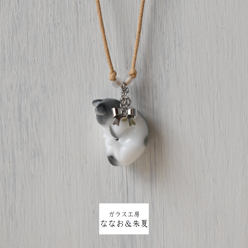 とんぼ玉ペンダント ☆ ハチワレアンモニャイト 　※現品限り