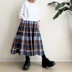 フラメンコ衣装巻きスカート 白黒ドット×バラ フレアスカート duende