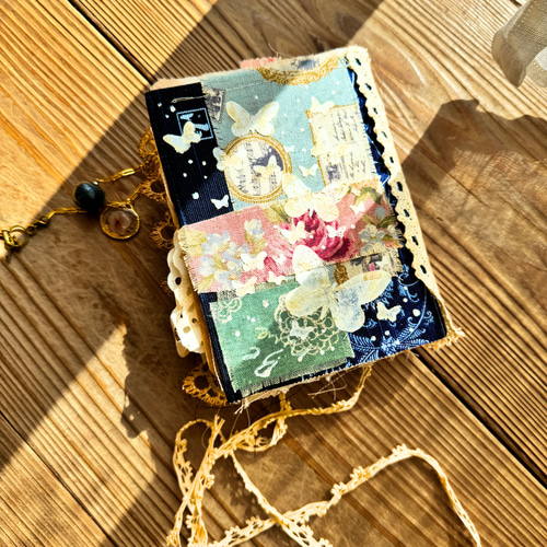 ハンドメイドのジャンクジャーナル (70ページ） ZINE・小冊子 The