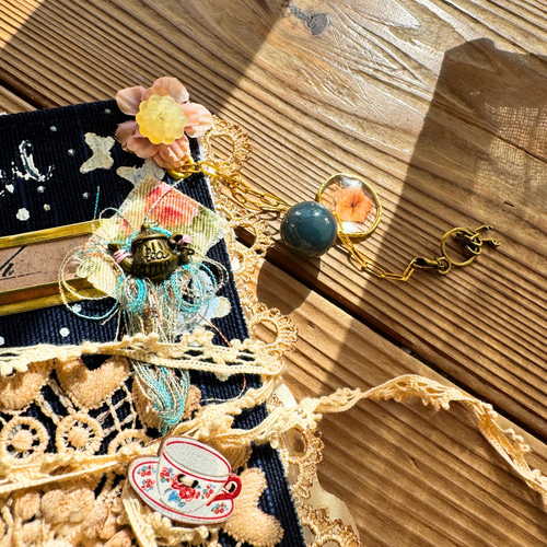 ハンドメイドのジャンクジャーナル (70ページ） ZINE・小冊子 The