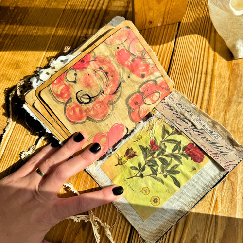 ハンドメイドのジャンクジャーナル (70ページ） ZINE・小冊子 The