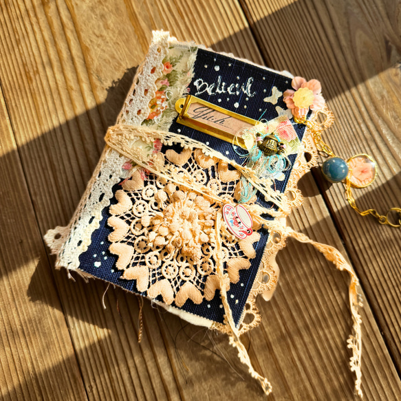 希少美品| JANE&SERGE 完全付録つき洋書　アート写真集　オシャレ装丁 ハンドメイドのジャンクジャーナル (70ページ） ZINE・小冊子 The