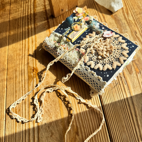 ハンドメイドのジャンクジャーナル (70ページ） ZINE・小冊子 The