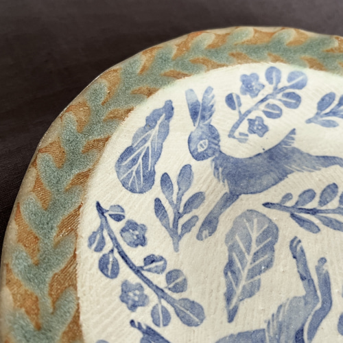 野あそび 』うさぎのオーバル皿｜手描き・染付・楕円プレート 中皿