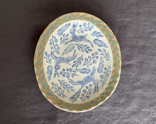 野あそび 』うさぎのオーバル皿｜手描き・染付・楕円プレート 中皿