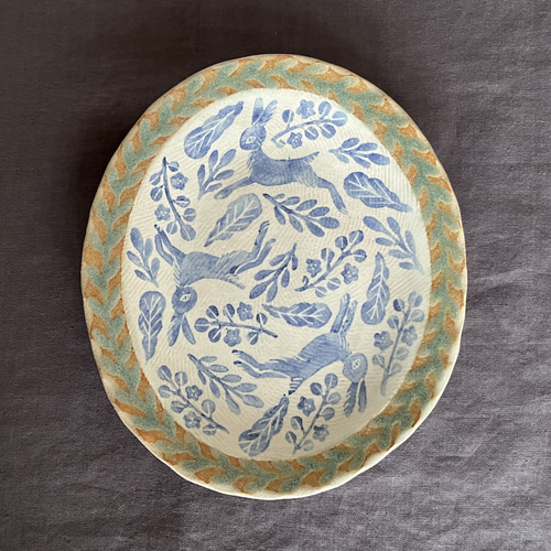野あそび 』うさぎのオーバル皿｜手描き・染付・楕円プレート 中皿