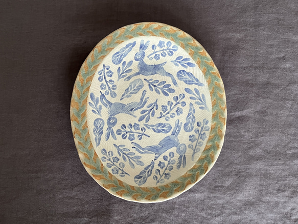 野あそび 』うさぎのオーバル皿｜手描き・染付・楕円プレート 中皿