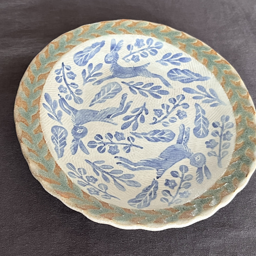 野あそび 』うさぎのオーバル皿｜手描き・染付・楕円プレート 中皿