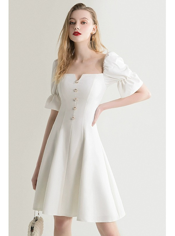 パーティードレス 白 パフスリーブ ショート丈 シンプル 韓国風 花嫁 誕生日 二次会 前撮り お呼ばれ AK842
