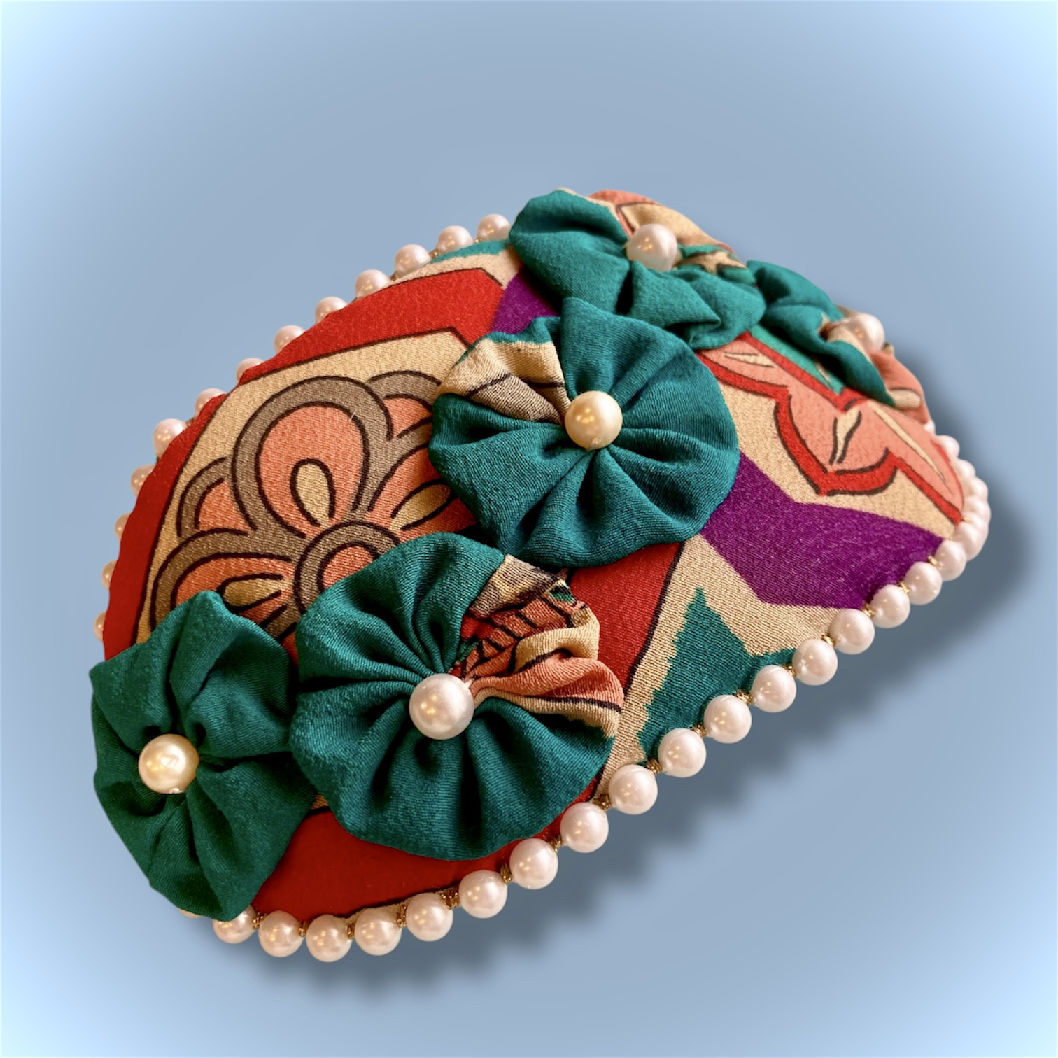 ✤ アンティーク縮緬 パール巻ヘッドドレス/古典柄 ヨーヨーキルト ✤