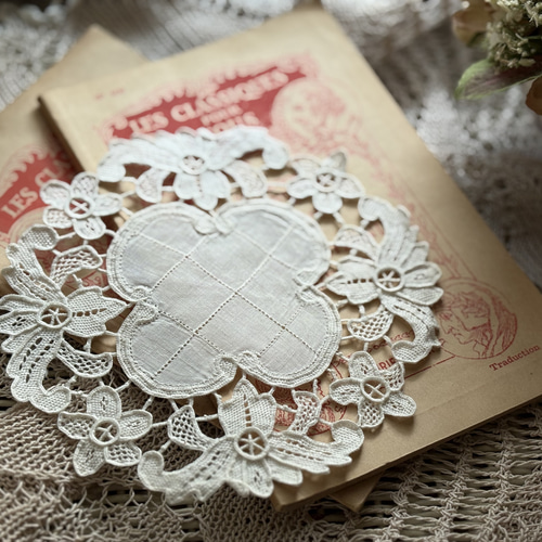 フランスアンティークஐ⋆*可愛いドイリー大小セット❤︎ フランスの