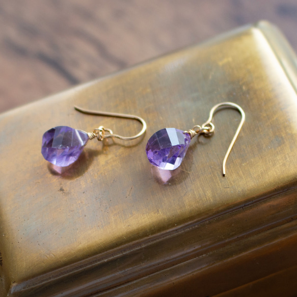 ✨2月誕生石✨ アメジスト＜ツイスト・ブリオレット＞のピアス（K14GF