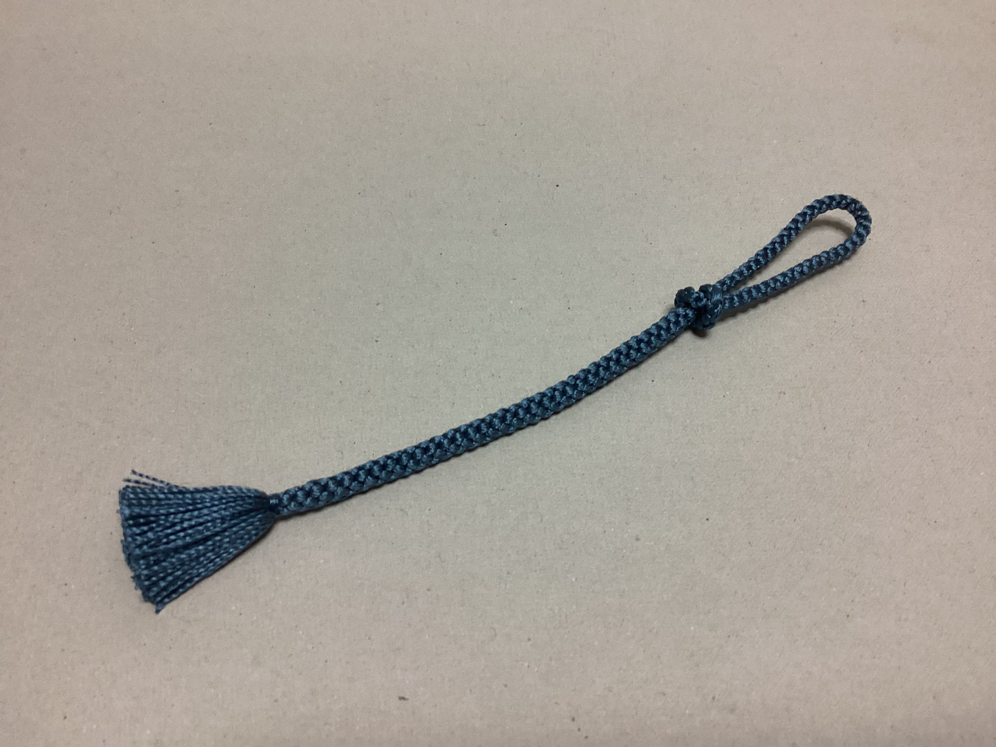 懐中時計の紐　納戸色　13cm  No.37/100　5mm穴が通る　手組み