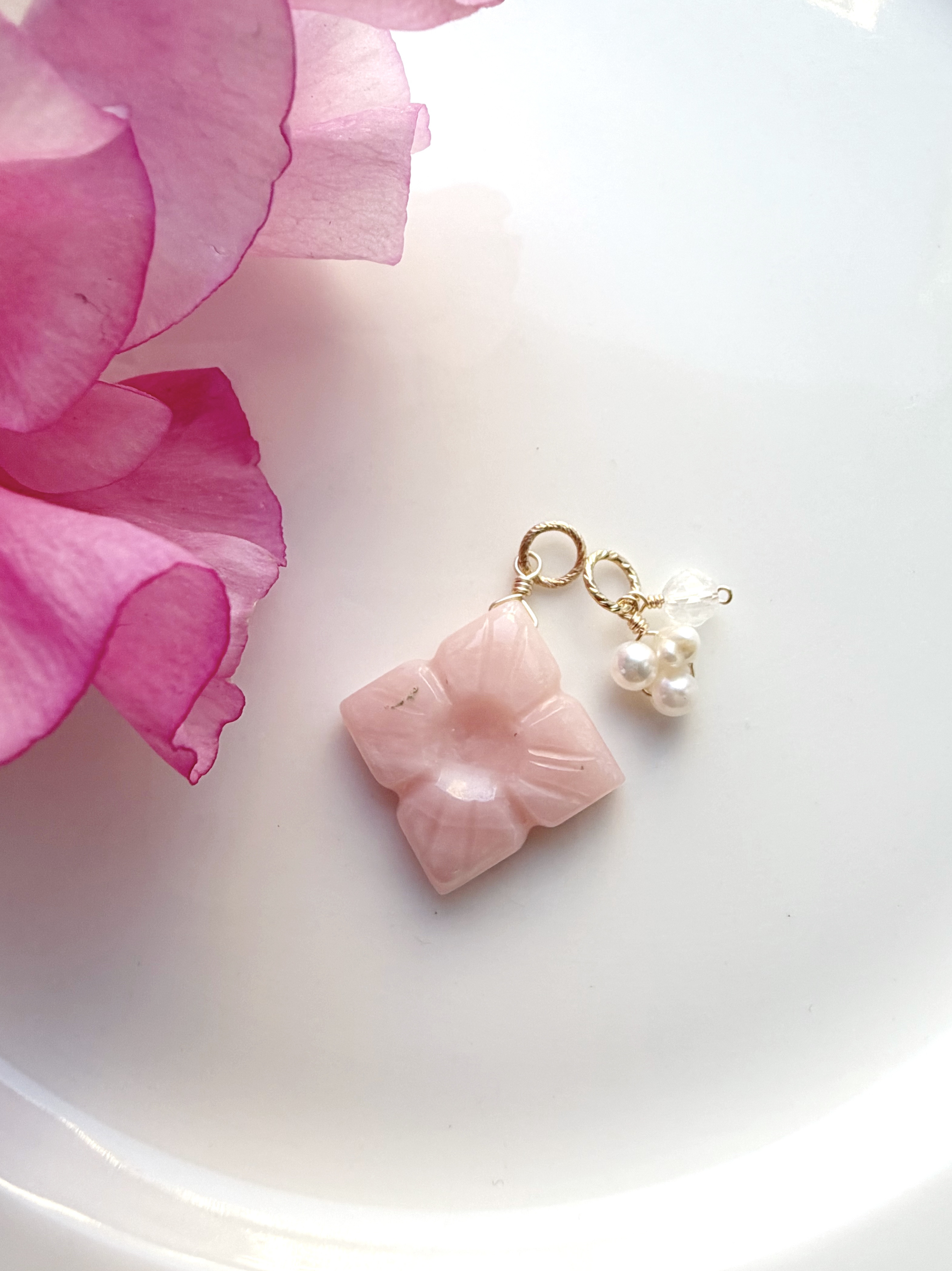 【選べる天然石】14KGF カランコエカットピンクオパール 淡水パール×水晶 ネックレスチャーム2点セット