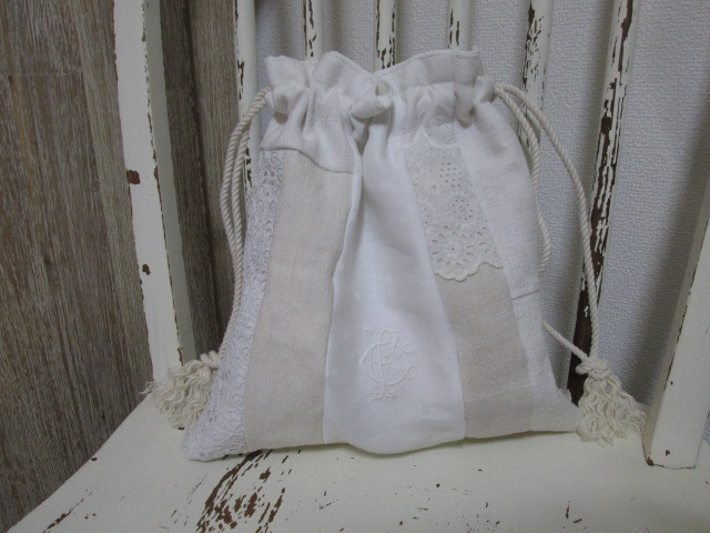 アンティークリネンパッチ巾着ポーチ;モノグラム刺繍、手刺繍レース、ホームスパンリネン、ダミエ織り