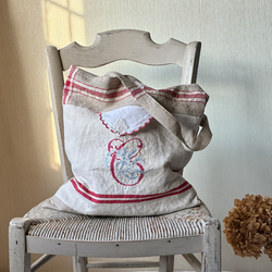 豪華手刺繍*アンティーク、ヴィンテージ*花かごバッグ手刺繍*ホーム