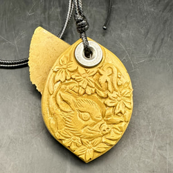 糸魚川極上ロウカン白翡翠平安無事玉牌 ネックレス・ペンダント ケン