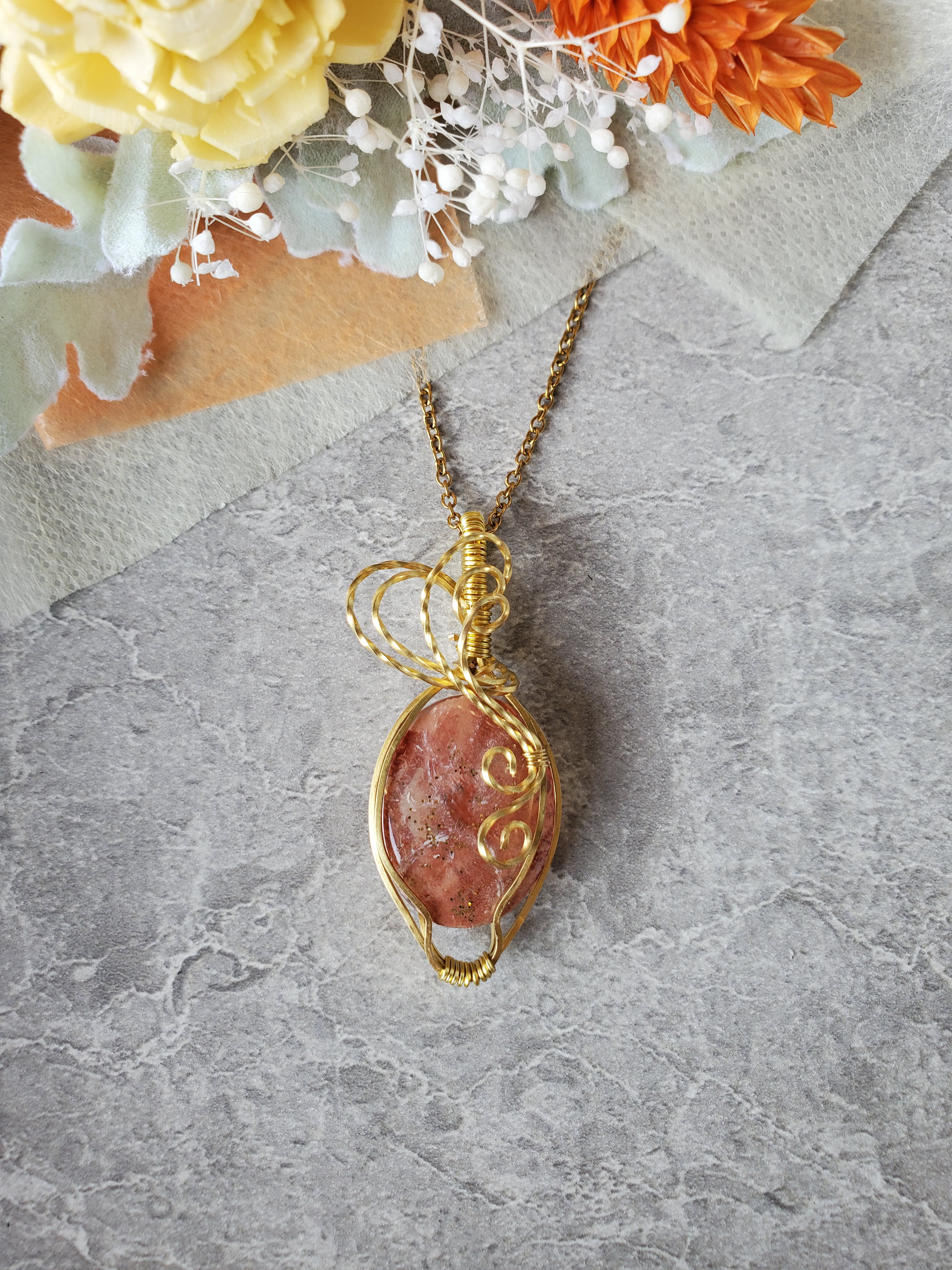 #05 [一点モノ]　世界にひとつだけのレジン&ワイヤーネックレス