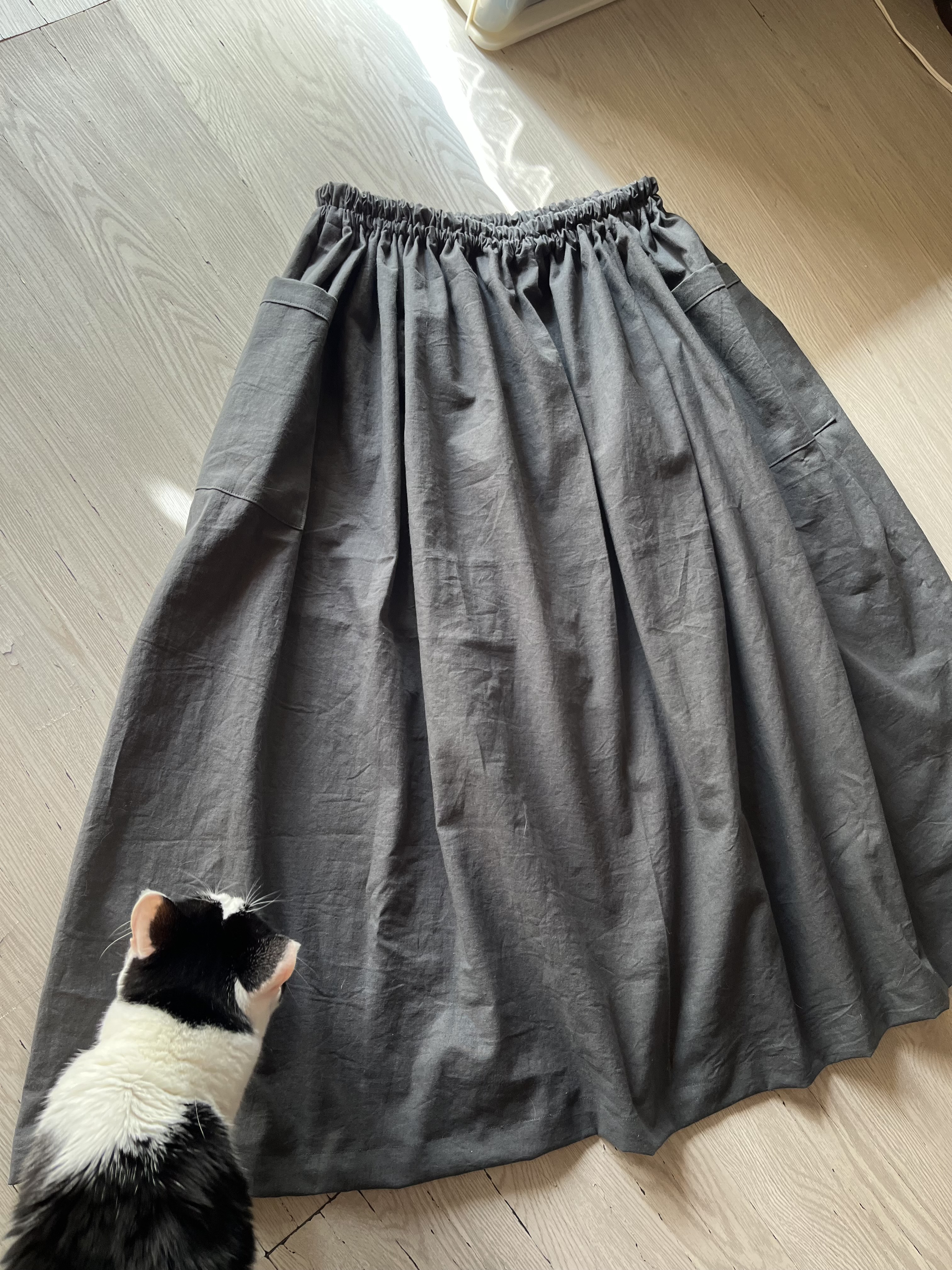 たっぷりギャザーのロングスカート☆グレー 4,264円