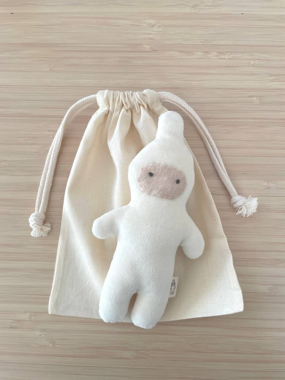 ピンナポ オーガニックコットン 鈴入りぬいぐるみ 6枚目の画像