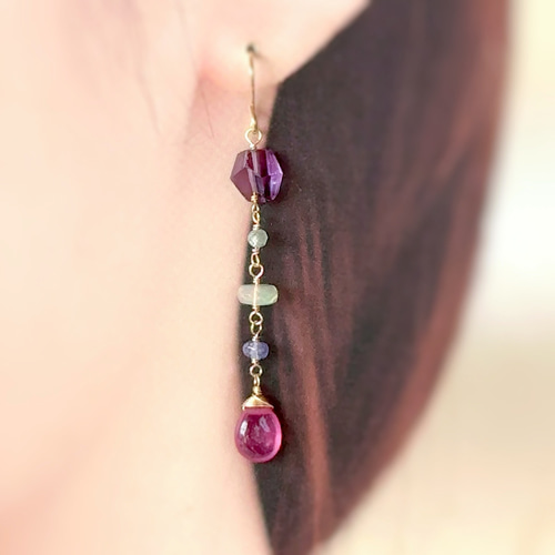 鮮やかな天然石たちのJUICYマルチカラーピアス◇14kgf ピアス（フック