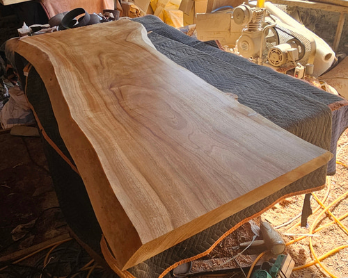 楠 ダイニング テーブル カウンター 一枚板 栃 座卓 杢 モンキーポッド