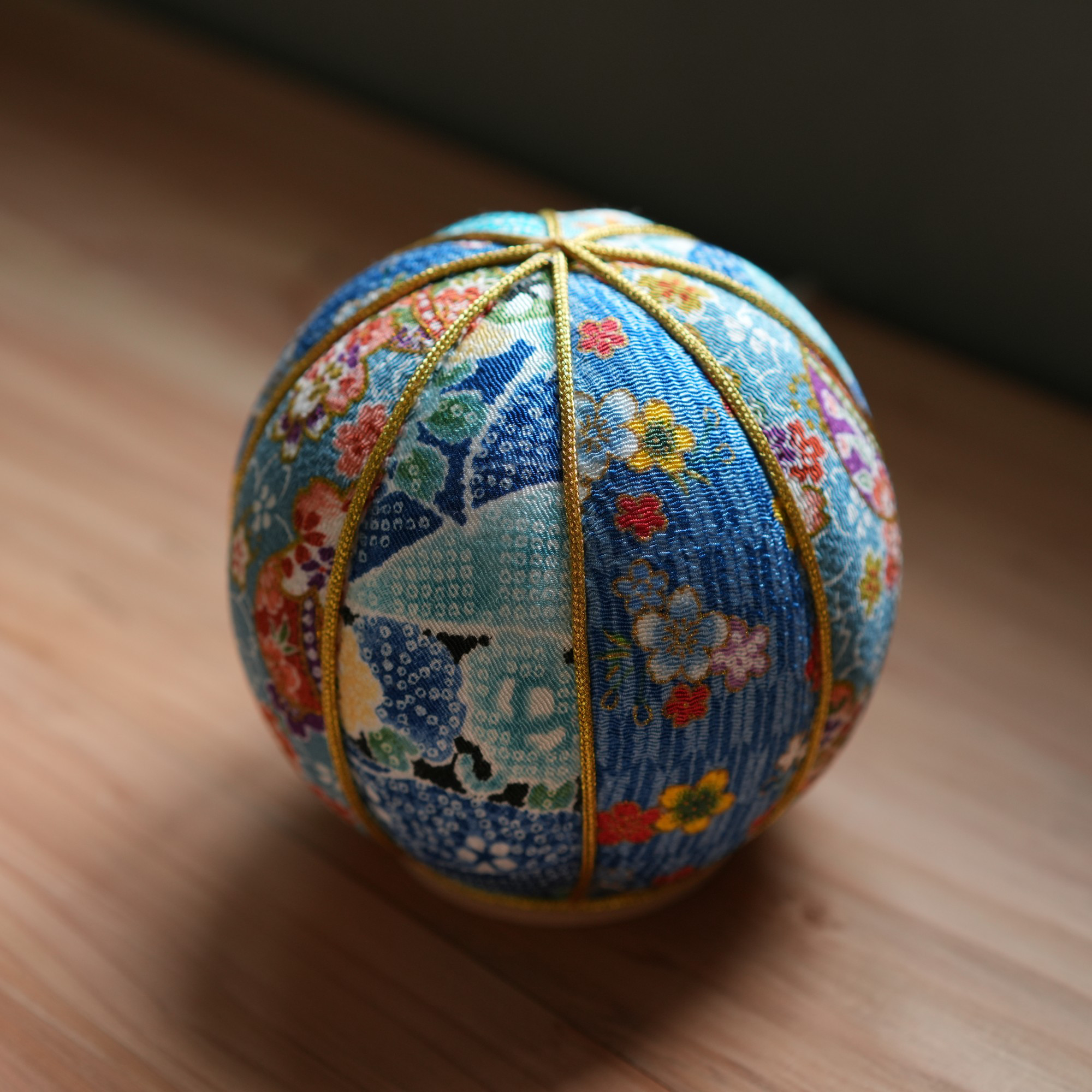 ちりめん手毬ランプ（藍-あい-）｜和モダンな間接照明｜和風インテリア