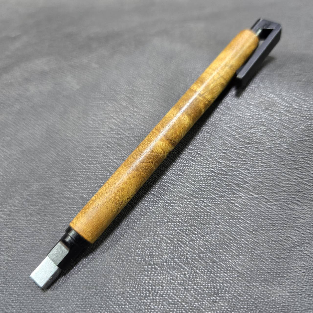 御蔵島桑  MONO zero 角型消しゴム【送料・ギフトボックス無料・当日発送】324