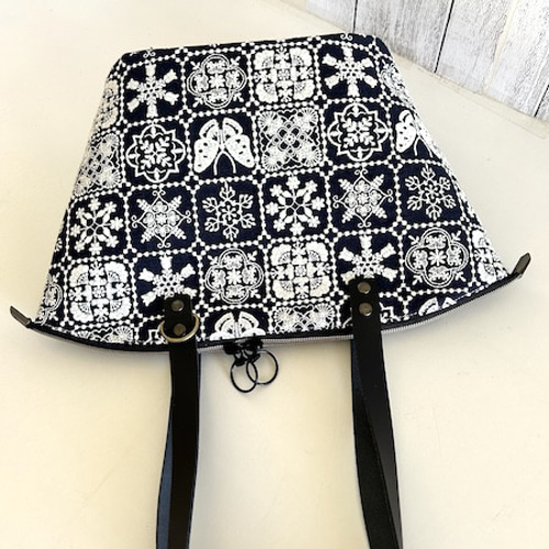 creema限定、ミナペルホネンのforest toleのファスナーマルシェトート