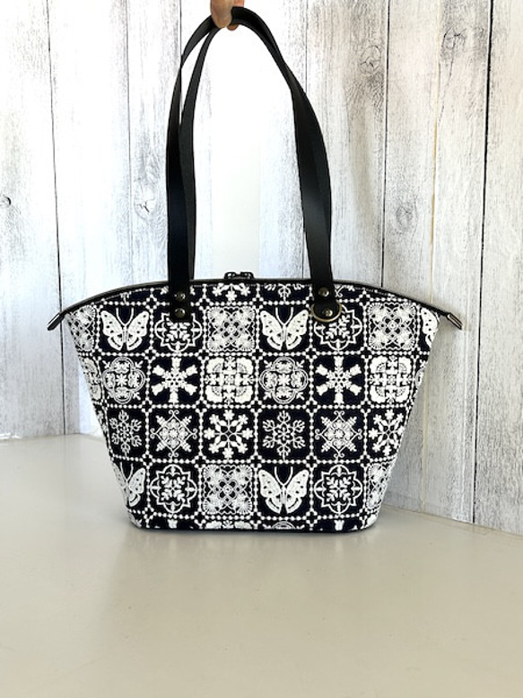 creema限定、ミナペルホネンのforest toleのファスナーマルシェトート