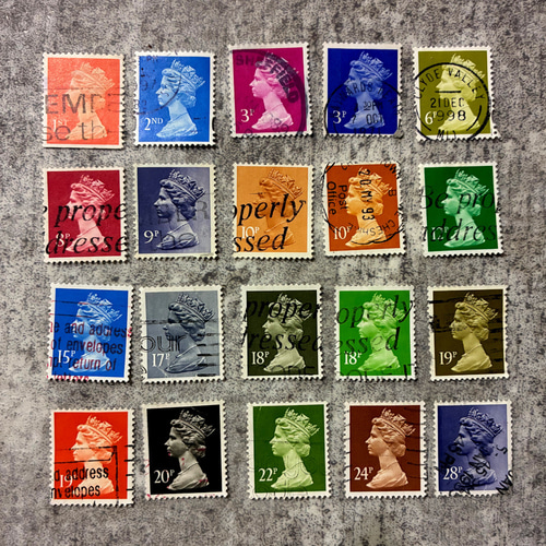 英国ヴィンテージ切手の記憶｜グレー系 107｜エリザベスⅡ女王の横顔を