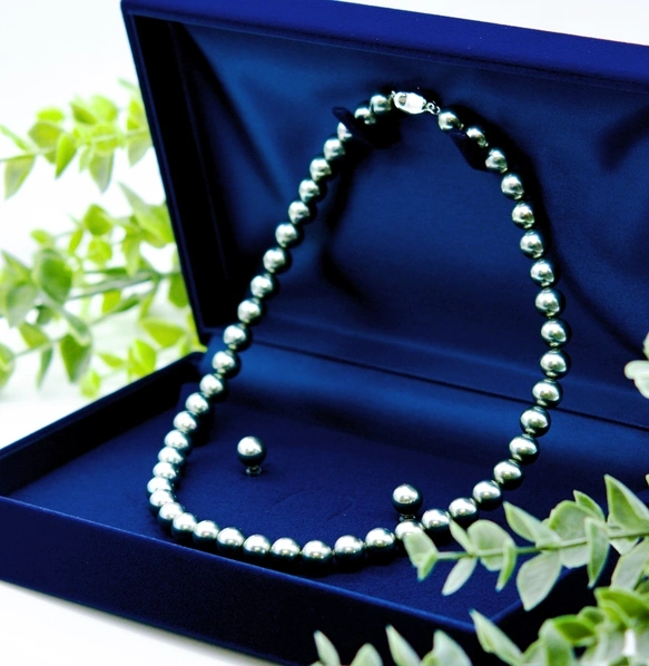 【迷わないフォーマル】グレーパールネックレス&ピアスorイヤリング•セット【送料無料/冠婚葬祭/弔事/お葬式】