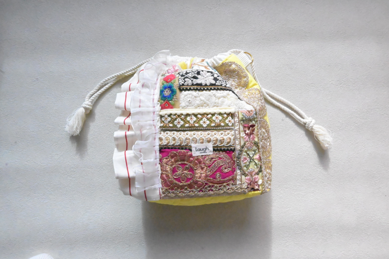 手に持つアクセサリー★インド刺繍リボンの2way巾着バッグ　ショルダー⑥