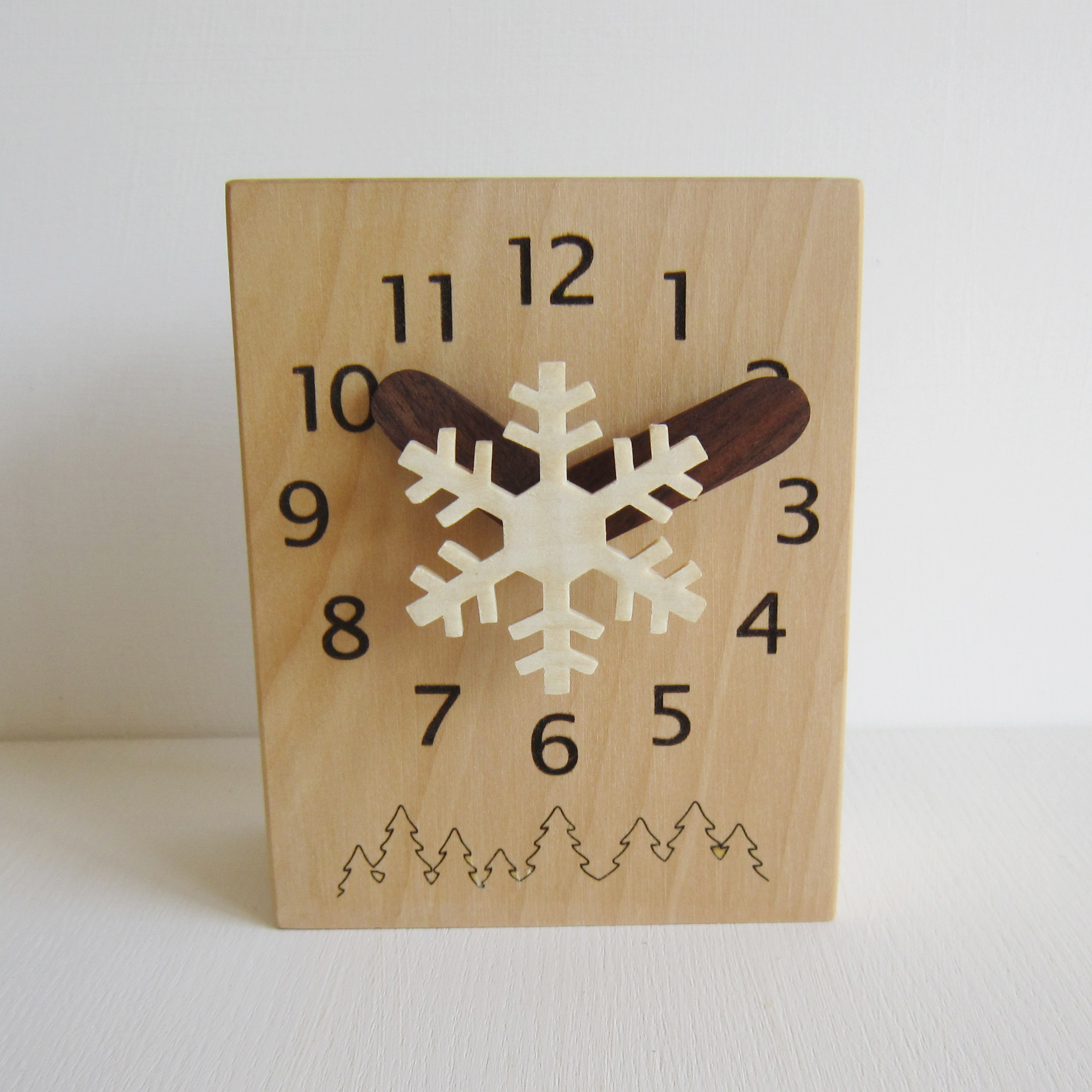 スノーフレーク　卓上時計